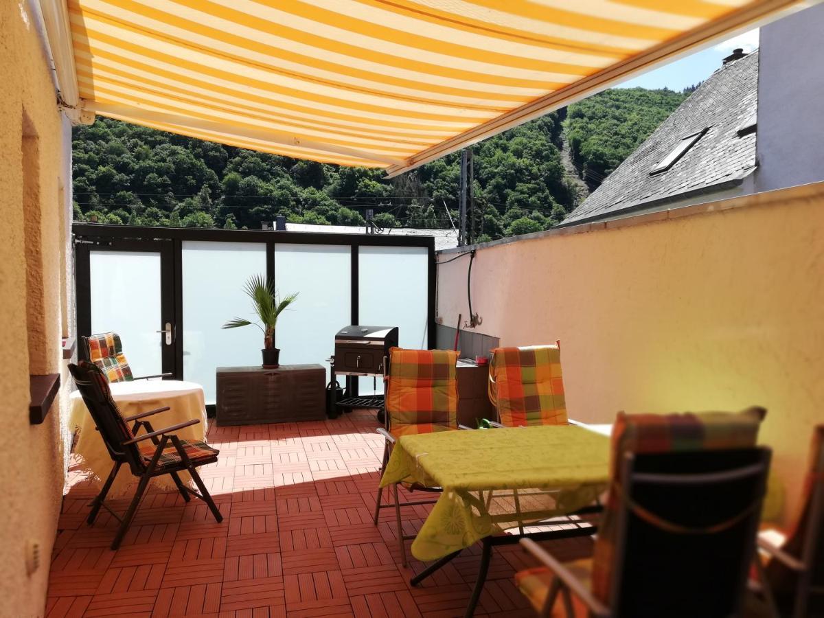 Apartamento Haus Zur Traube Klotten Exterior foto